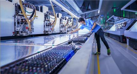 聯(lián)通5G賦能工業(yè)互聯(lián)，數(shù)智融合落地贛鄱——打造江西智能智造工廠新范式